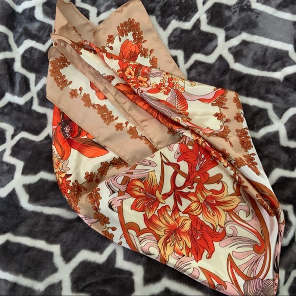 Princess Polly scarf top - Picture 5 of 5